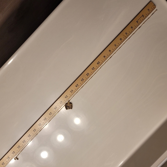 AVON Woven Dustpan Pendant Gold-tone Necklace - Picture 5 of 12